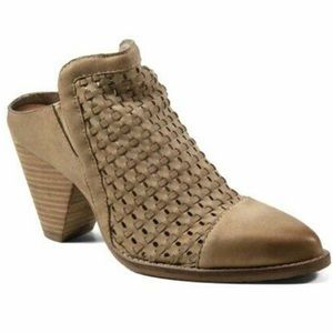 Diba True beige leather mule NIB
